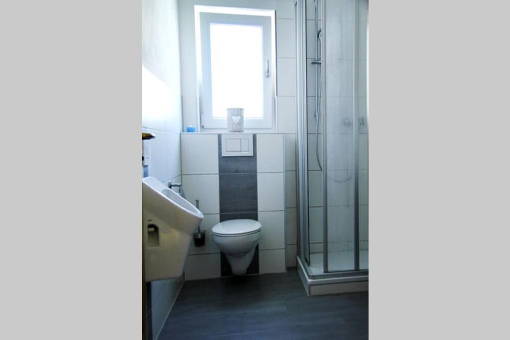 Schöne helle Ferienwohnung in Waldnähe Berching Exterior foto